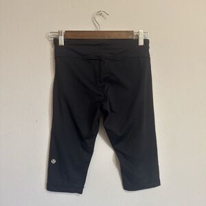 Lululemon Cropped Yoga Pants